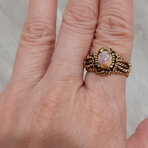 Beautiful vintage ring size 6 - Picture 7 of 10